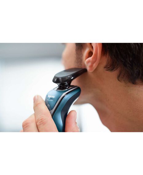 5000 Series S5630/45 MultiPrecision Electric Shaver with Travel Case